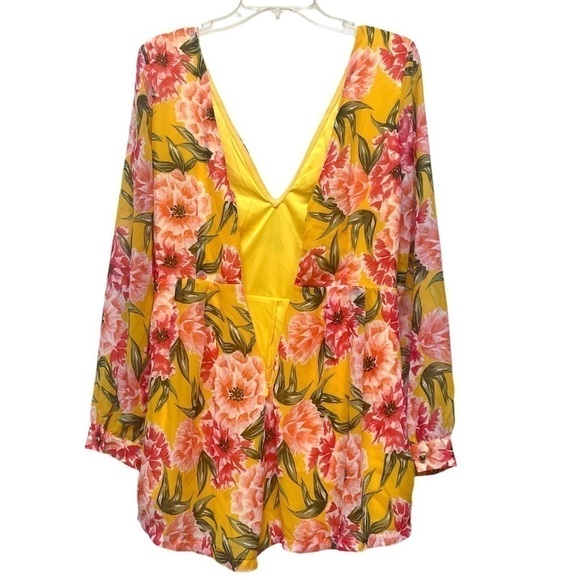 Xtaren Yellow Floral Romper Size Large - Picture 4 of 10